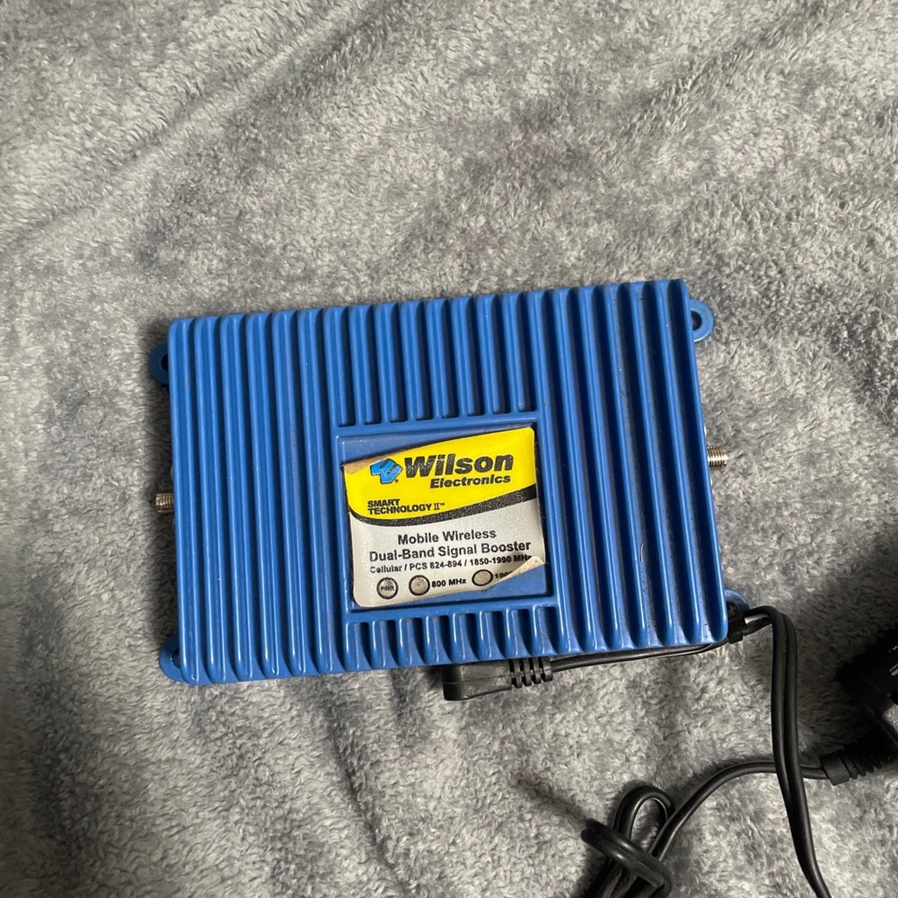 Wilson electronic cellular signal booster